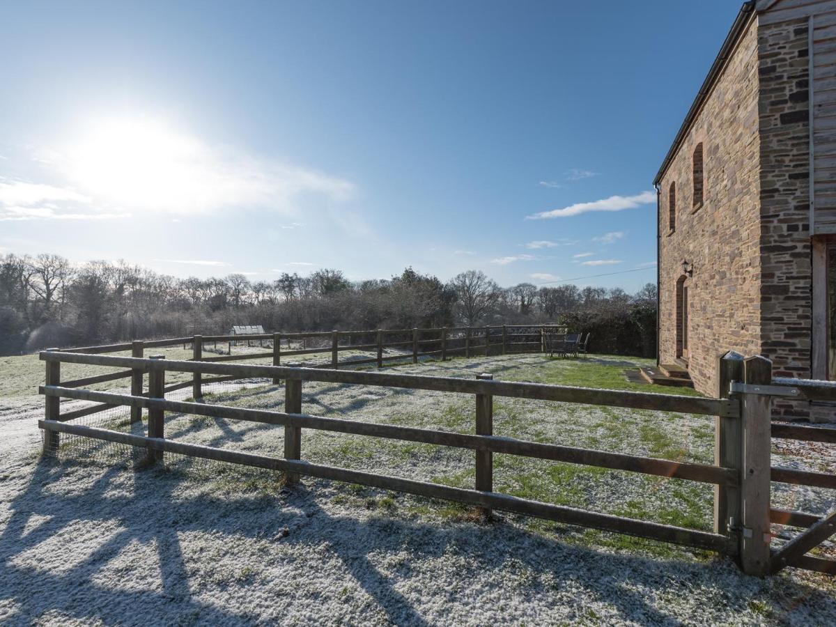 Glebe Barn Caynham Exterior foto